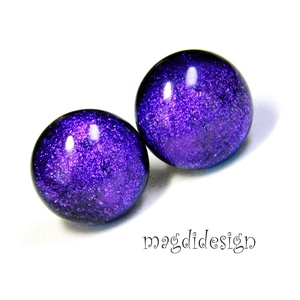 ORVOSI ACÉL. Lila dichroic üvegékszer pötty  fülbevaló  - ékszer - fülbevaló - pötty fülbevaló - Meska.hu