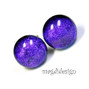 ORVOSI ACÉL. Lila dichroic üvegékszer pötty  fülbevaló  - ékszer - fülbevaló - pötty fülbevaló - Meska.hu