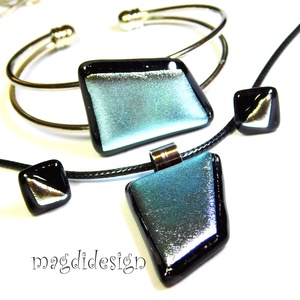 Ezüst dichroic üvegékszer szett nyaklánc, karkötő, stiftes fülbevaló  - ékszer - ékszerszett - Meska.hu