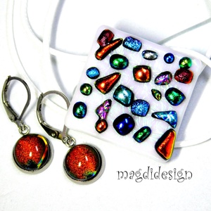 Színes dichroic kavicsok fehéren üvegékszer szett nyaklánc kapcsos fülbevaló  - ékszer - ékszerszett - Meska.hu