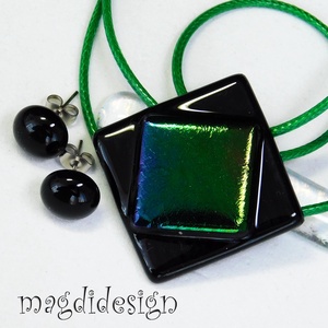 Kék-zöld eozin feketén üvegékszer szett nyaklánc stiftes fülbevaló  - ékszer - ékszerszett - Meska.hu