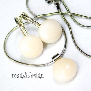 Barackvirág üvegékszer kapcsos fülbevaló  - ékszer - fülbevaló - lógó fülbevaló - Meska.hu