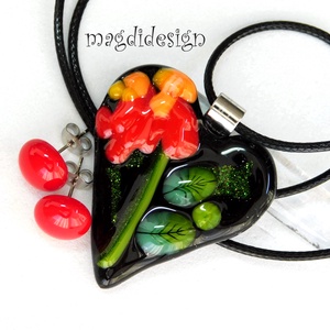 Fekete piros virágos szív üvegékszer szett, nyaklánc, pötty fülbevaló 3 - ékszer - ékszerszett - Meska.hu