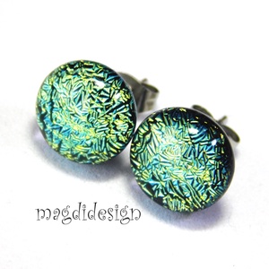 NEMESACÉL! Zöld-arany üvegékszer stiftes fülbevaló  - ékszer - fülbevaló - pötty fülbevaló - Meska.hu