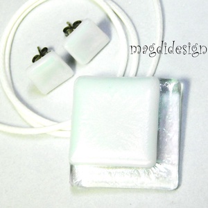 Fehér eozinos üvegékszer szett nyaklánc, stiftes fülbevaló - ékszer - ékszerszett - Meska.hu