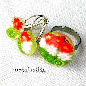   Nemzeti színű -- Piros, fehér, zöld virágos üvegékszer szett gyűrű, kapcsos fülbevaló-- Kokárda - Meska.hu