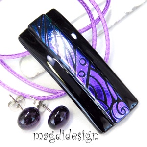 Lila mintás dichroic feketén üvegékszer szett stiftes fülbevaló - Meska.hu