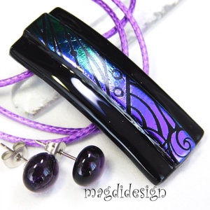 Lila mintás dichroic feketén üvegékszer szett stiftes fülbevaló - ékszer - ékszerszett - Meska.hu