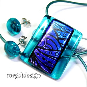 Lila mintás dichroic türkizen üvegékszer szett stiftes fülbevaló - Meska.hu