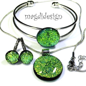 Szikrázó almazöld dichroic üvegékszer szett nyaklánc, karkötő, kapcsos fülbevaló  - Meska.hu