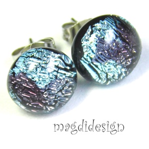 Ezüst bíbor színjáték dichroic üvegékszer pötty fülbevaló 1 - ékszer - fülbevaló - pötty fülbevaló - Meska.hu