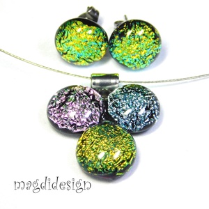 Arany-ezüst-rózsaszín dichroic bogyós színtrió üvegékszer szett nyaklánc stiftes fülbevaló - Meska.hu