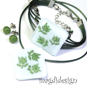 Tulipánkert üvegékszer szett nyaklánc, karkötő, stiftes fülbevaló  - ékszer - ékszerszett - Meska.hu