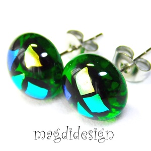 NEMESACÉL! Dichroic színkavalkád zöld üvegékszer pötty fülbevaló  1 - ékszer - fülbevaló - pötty fülbevaló - Meska.hu