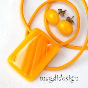 Sárga piros áramlás üvegékszer szett nyaklánc, stiftes fülbevaló - ékszer - ékszerszett - Meska.hu