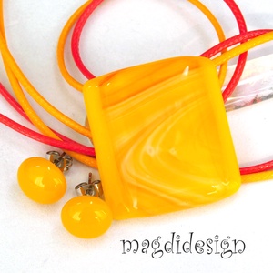 Sárga-piros áramlás üvegékszer szett nyaklánc, stiftes fülbevaló 1 - ékszer - ékszerszett - Meska.hu