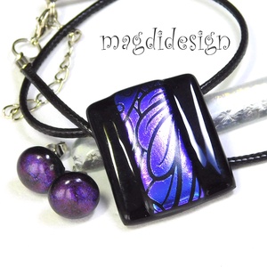 Lila mintás dichroic feketén üvegékszer szett stiftes fülbevaló  - ékszer - ékszerszett - Meska.hu