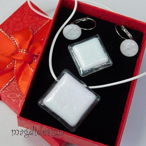 Fehér eozinos üvegékszer szett nyaklánc, gyűrű, kapcsos fülbevaló 2 - ékszer - ékszerszett - Meska.hu