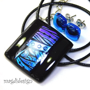 Lila mintás dichroic feketén üvegékszer szett stiftes fülbevaló  - Meska.hu