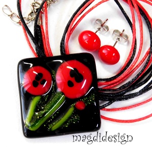 Pipacsok feketén üvegékszer nyaklánc    Ányák napjára, Óvónőknek - ékszer - nyaklánc - medál - Meska.hu