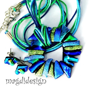 Csillogó kék-zöld-arany üvegékszer szett nyaklánc stiftes fülbevaló - Meska.hu