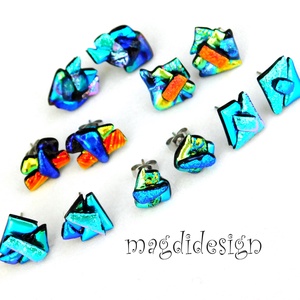 NEMESACÉL! Türkiz-kék  borzaska dichroic üvegékszer stiftes fülbevaló  - ékszer - fülbevaló - pötty fülbevaló - Meska.hu
