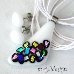 Fehér szivárványos dichroic bordűrös üvegékszer szett nyaklánc pötty fülbevaló  - ékszer - ékszerszett - Meska.hu