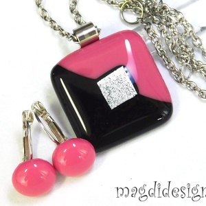 Fekete-mályva üvegékszer szett, nyaklánc, kapcsos fülbevaló 1 - Meska.hu