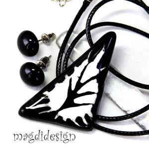 Csillogó fekete fehér üvegékszer szett nyaklánc stiftes fülbevaló  - ékszer - ékszerszett - Meska.hu