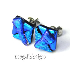 NEMESACÉL! Kék  borzaska dichroic üvegékszer stiftes fülbevaló  - ékszer - fülbevaló - pötty fülbevaló - Meska.hu