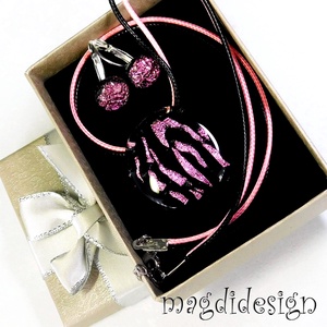 MAXI Rózsaszín fekete üvegékszer szett nyaklánc kapcsos fülbevaló  Anyák napjára, ballagásra, születésnapra, névnapra - ékszer - ékszerszett - Meska.hu