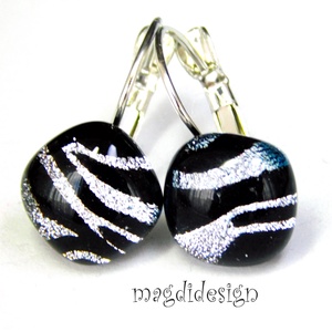  EXKLUZÍV  Fekete ezüst zebra üvegékszer kapcsos fülbevaló - Anyák napjára, ballgásra - Meska.hu