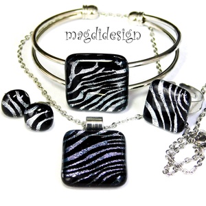 EXKLUZÍV Fekete ezüst zebra üvegékszer szett nyaklánc, karkötő, gyűrű, fülbevaló - Anyák napjára, ballgásra - Meska.hu
