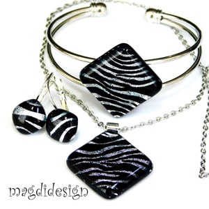 EXKLUZÍV Fekete ezüst zebra üvegékszer szett nyaklánc, karkötő, fülbevaló - Anyák napjára, ballgásra - ékszer - ékszerszett - Meska.hu