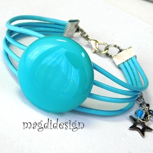 Türkiz-kék kerek üvegékszer karkötő - ékszer - karkötő - karkötő medállal - Meska.hu