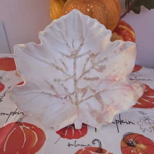 Őszi kerámia falevél - otthon & életmód - dekoráció - asztal és polc dekoráció - asztaldísz - Meska.hu Őszi kerámia falevél - otthon & életmód - dekoráció - asztal és polc dekoráció - asztaldísz - Meska.hu