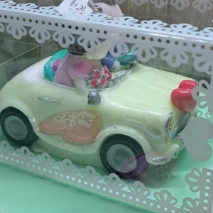 Kézzel készült romantikus gyertya � Szerelmes pár autóban - otthon & életmód - gyertya, illat, aroma - gyertya - Meska.hu