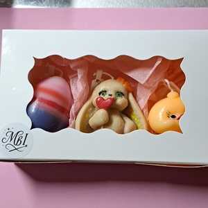 Húsvéti gyertya szett � nyuszi, tojás és kiscsibe, kézműves dekoráció - ünnepi díszek, dekorációk - húsvéti díszek és dekorációk - húsvéti gyertya - Meska.hu