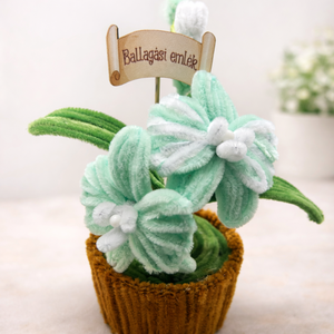 Kézzel készült orchidea zsenília virág . Puha tapintású, tartós, nem hervadó ajándék., Otthon & Életmód, Virágdekoráció, Virágdíszek, Virágdísz kaspóban, Mindenmás, Horgolás, MESKA