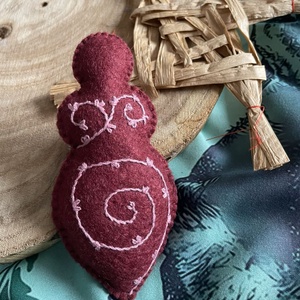 Istennő talizmán baba / Brigid baba - Meska.hu