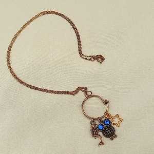 Női erő sárgaréz 14 K sárga arany galván bevonattal ellátott nyitható-zárható charmtartó láncon három darab charm-mal - ékszer - nyaklánc - medálos nyaklánc - Meska.hu