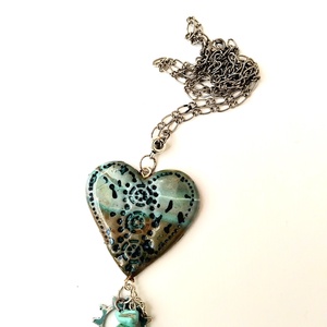 Tengerszem Valentin napi szív medál láncon, kézzel festett köszönőkártyával - ékszer - nyaklánc - medálos nyaklánc - Meska.hu