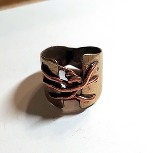 Fűzős gyűrű, sárgaréz-vörösréz, 16,5 mm belső átmérővel, 6-os méret - ékszer - gyűrű - fonódó gyűrű - Meska.hu