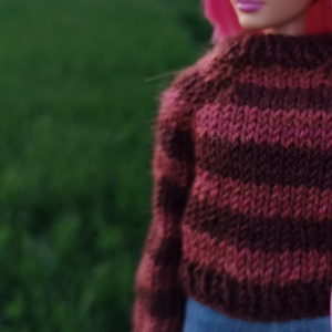 Barbie kötött pulcsi  - játék & sport - baba & babaház - barbie ruhák - Meska.hu