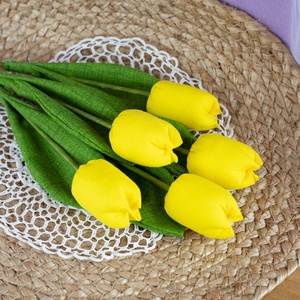 Textil tulipáncsokor  5 szál kézzel készült pamutvászon virág, tartós lakásdekoráció és ajándék, Otthon & Életmód, Dekoráció, Virágdísz és tartó, Csokor & Virágdísz, Varrás, MESKA