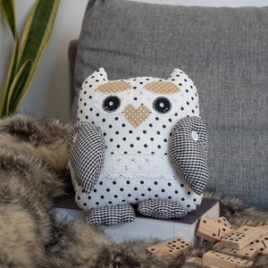 Textil bagoly  mozgatható szárnyakkal, 25cm, Játék & Sport, Plüssállat & Játékfigura, Bagoly, Patchwork, foltvarrás, Varrás, MESKA