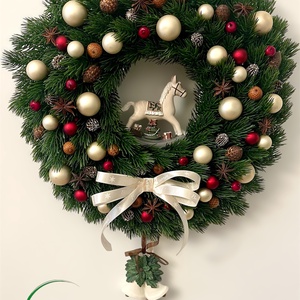 Karácsonyi ajtódísz, kopogtató hintalóval - karácsony - karácsonyi lakásdekoráció - karácsonyi ajtódíszek - Meska.hu