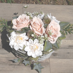 Rózsás asztali virágdísz - otthon & életmód - dekoráció - virágdísz és tartó - csokor & virágdísz - Meska.hu