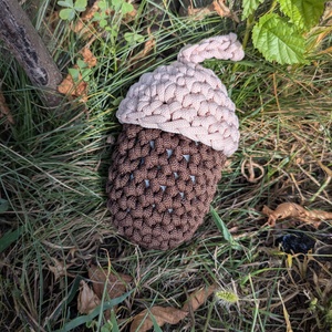 Makk fényes zsinórfonalból  - Meska.hu