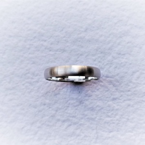 Selyemfényű, domború felületű ezüst karikagyűrű (63-as) - ékszer - gyűrű - kerek gyűrű - Meska.hu